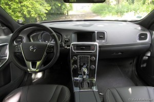 Volvo V60 Plug-In Hybrid intérieur - Vivre Auto