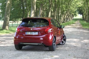 Peugeot 208 GTi - essai Vivre Auto