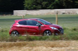 Peugeot 208 GTi - essai Vivre Auto