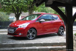 Peugeot 208 GTi - essai Vivre Auto