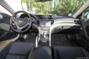 vivre-auto-honda-accord-tourer-i-dtec-150-2010-essai-18