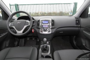 vivre-auto-hyundai-i30-crdi-115-essai-30