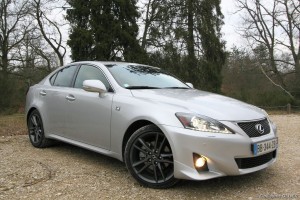 vivre-auto-lexus-is-200d-essai-17