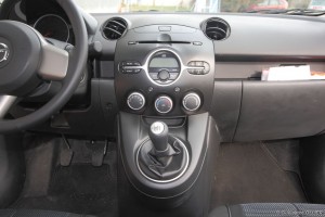 vivre-auto-mazda-2-mzr-cd-90-essai-21