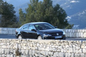 vivre-auto-volkswagen-jetta-tdi105-tdi-140-essai-11