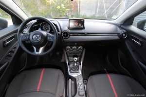 Mazda 2 2015 - essai vivre Auto