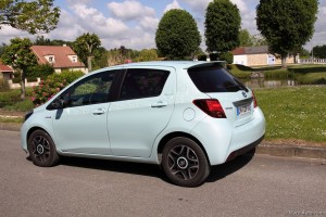 Essai Toyota Yaris Hybride - Vivre Auto