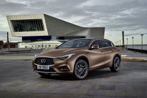 Infiniti Q30 - Vivre-Auto