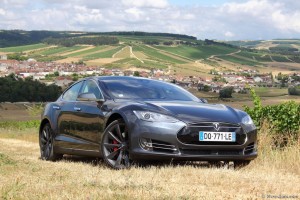 Tesla Model S P85D - Essai Vivre-Auto