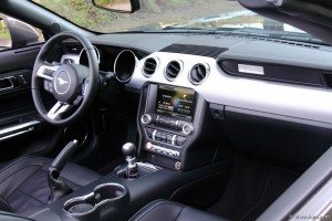 Essai Ford Mustang Convertible Ecoboost - Vivre-Auto